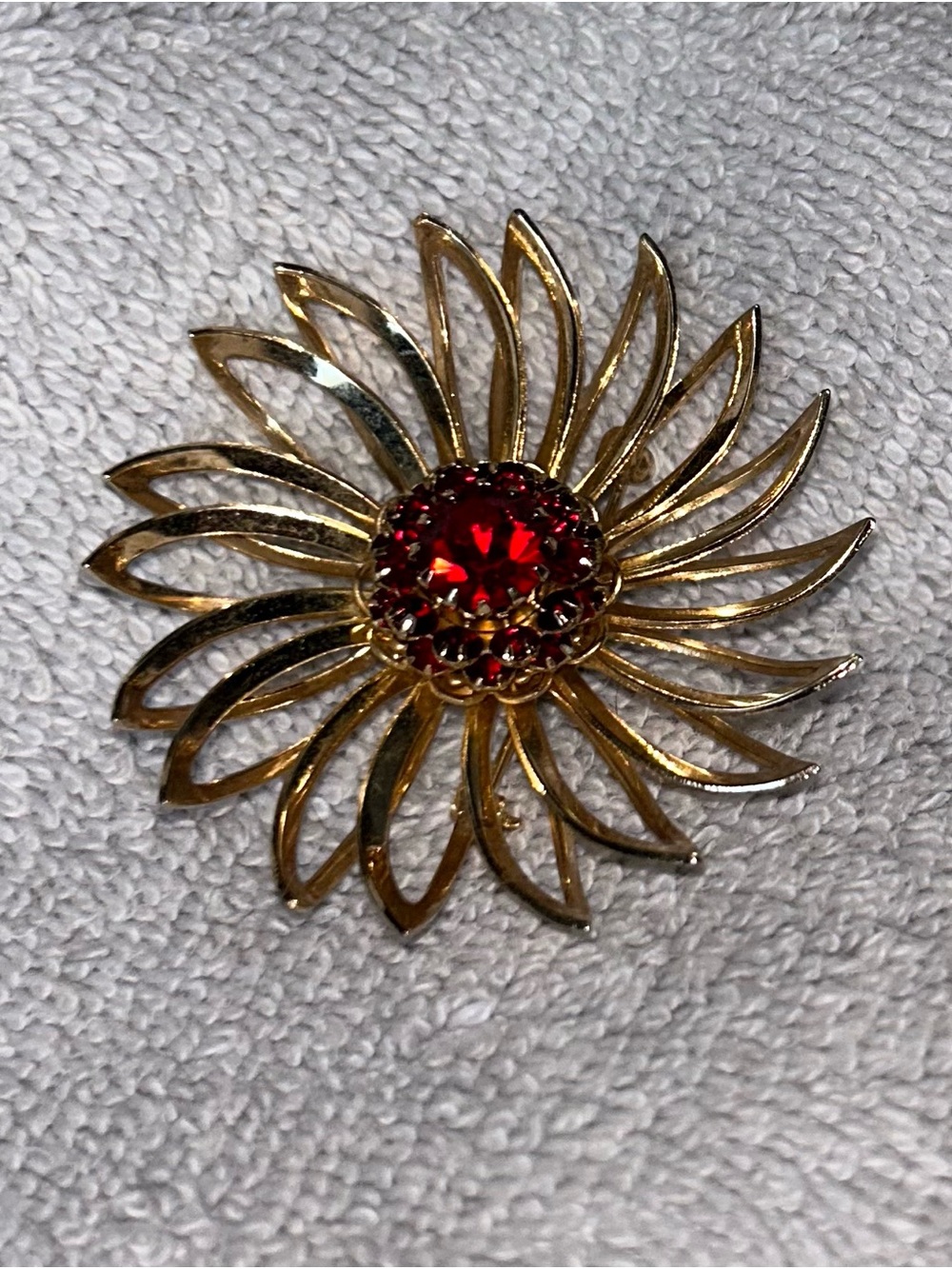 Sarah Coventry Flower Brooch with Red Crystal Center - vintage